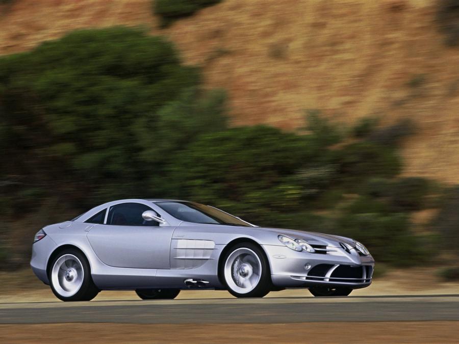  Mercedes-Benz SLR McLaren 2004 года  (фото 53 из 175)
